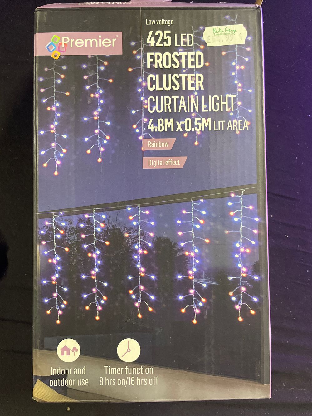 Lot 158: 425 frosted cluster curtain lights GWO RRP £54.99