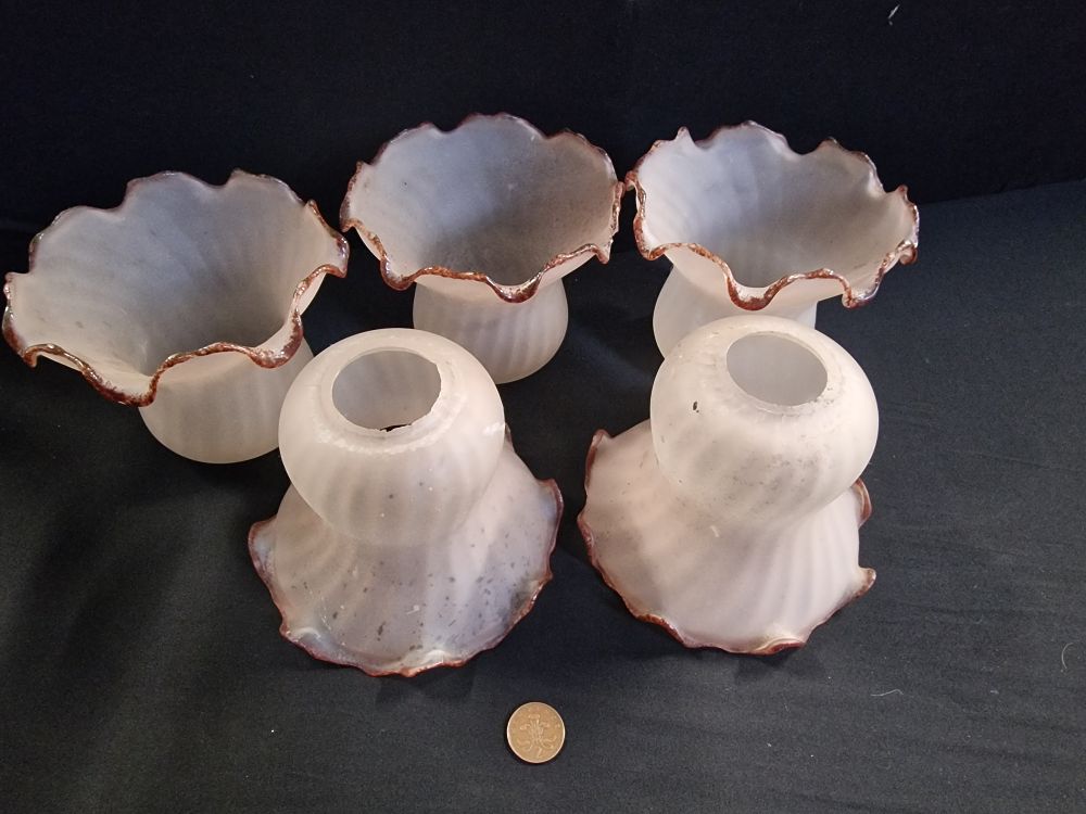Lot 167: 5 Vintage Glass Light Shades Approx 43mm Fitting COLLECTION ONLY