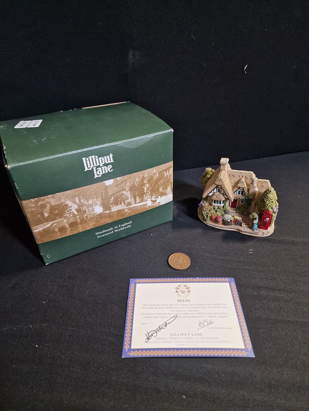 Lot 169: Lilliput Lane Chatterbox Corner Kent in Box