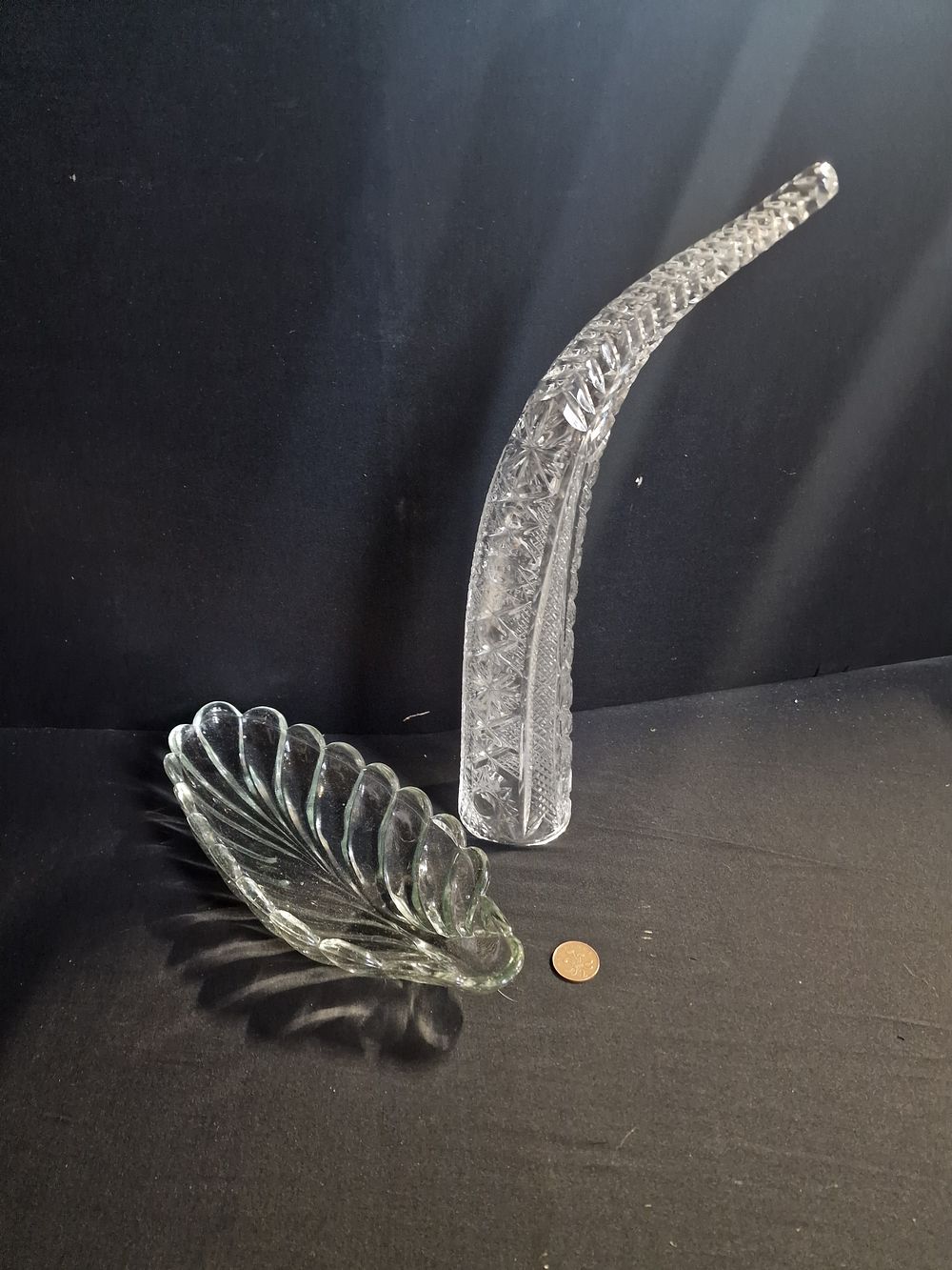 Lot 209: Glass Tray and Horn Ornament COLLECTION ONLY