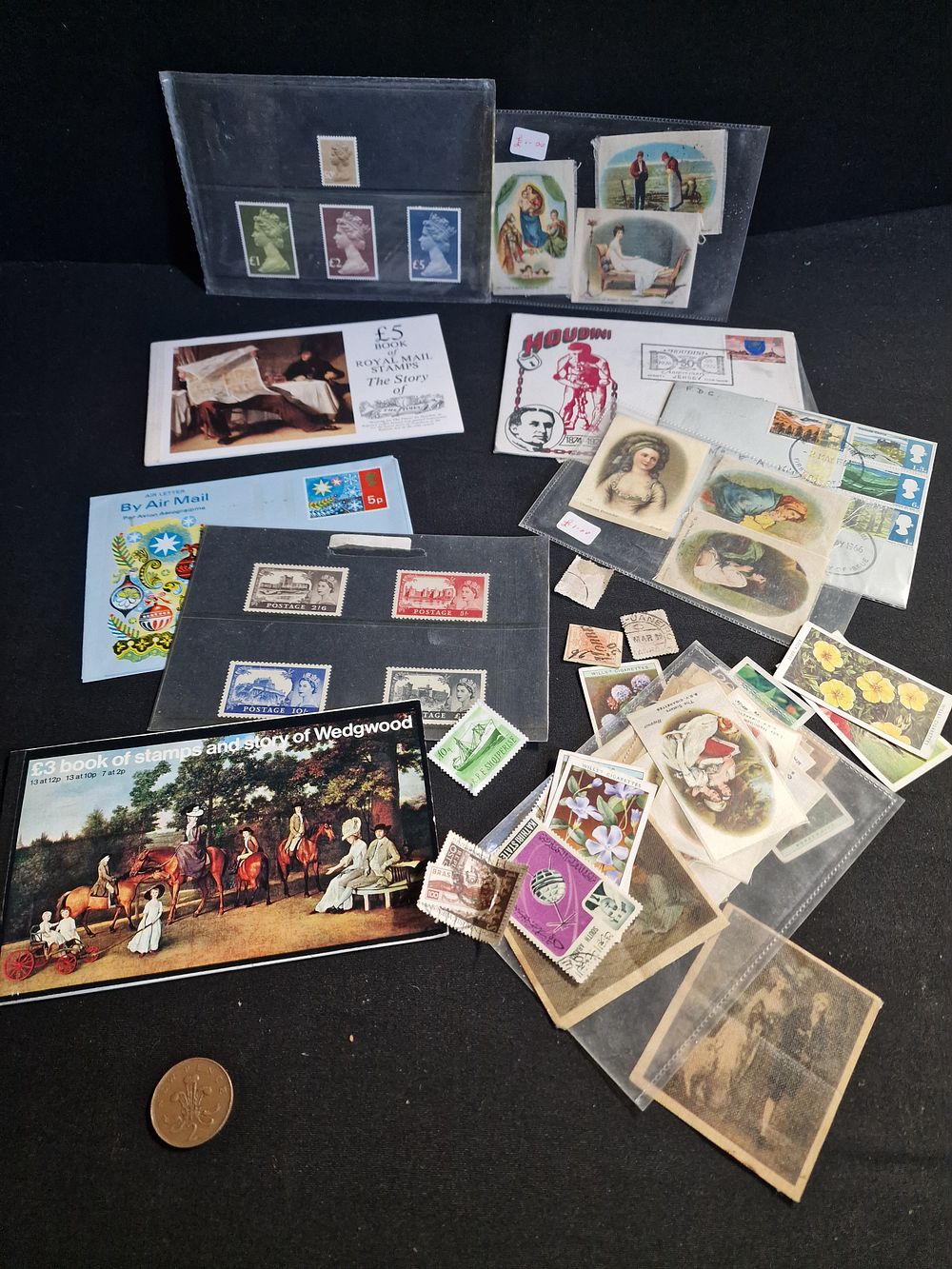Lot 212: Selection of Collectable Stamps and Cigarette Cards