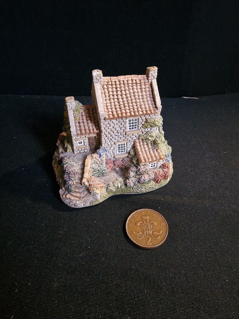 Lot 221: Lilliput Lane Runswick House
