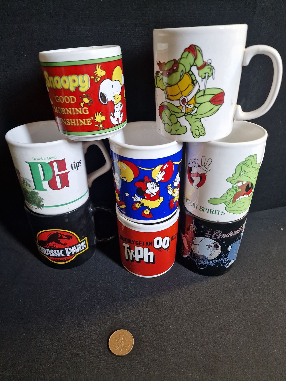 Lot 229: 8 Collectable Mugs