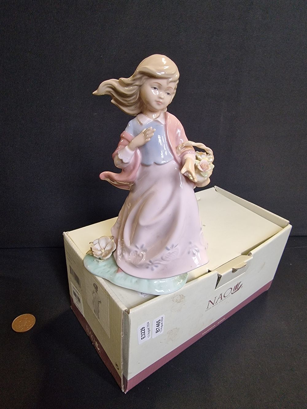 Lot 283: Leonardo Collection Figurine in a NAO Box