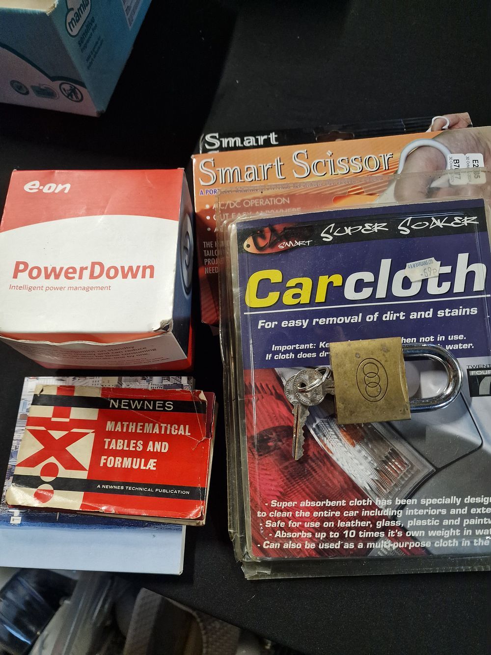 Lot 290: Mixed Items Inc Smart Scissors and Car Cloth
