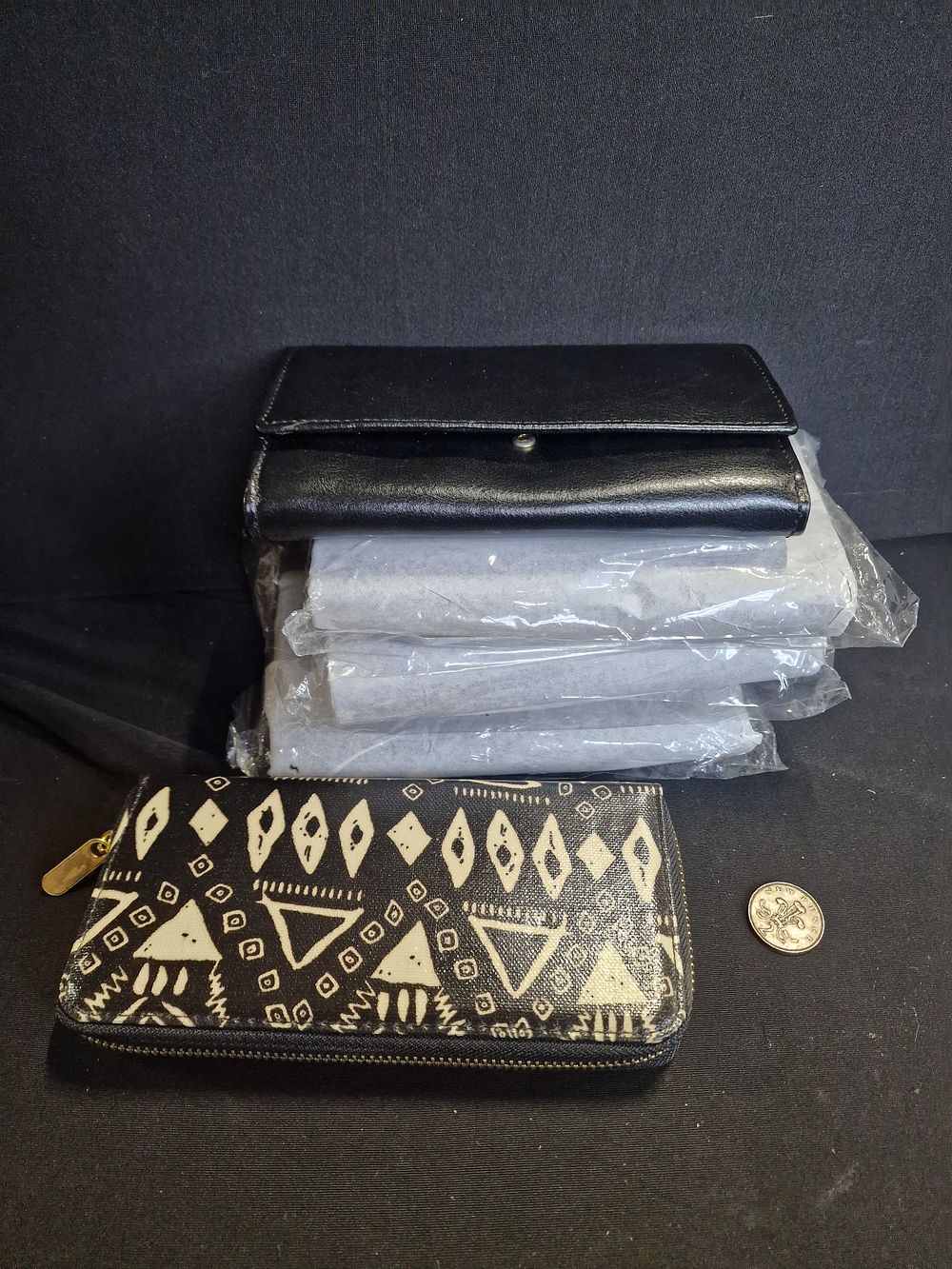 Lot 313: Five Brand New Purses