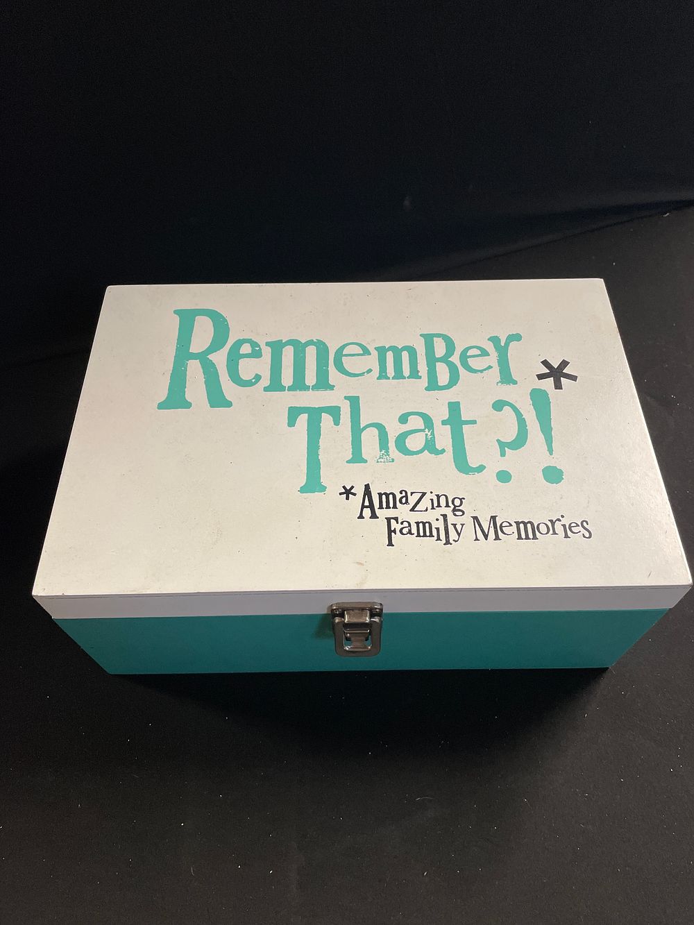 Lot 184: Remember that memories box