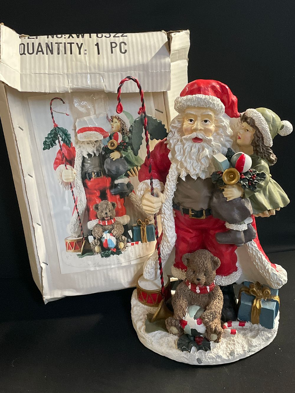 Lot 185: Santa statue