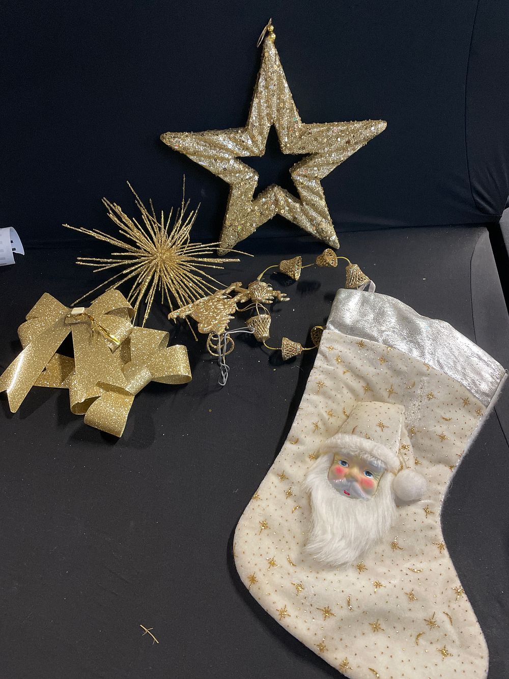 Lot 217: Mixed Christmas lot
