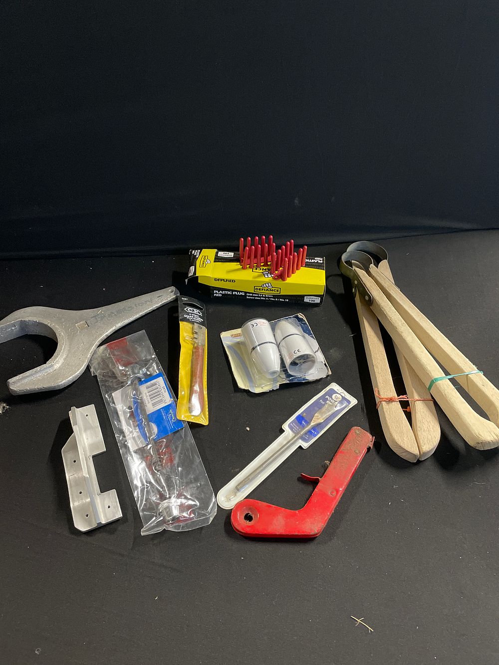 Lot 225: Selection of miscellaneous tools