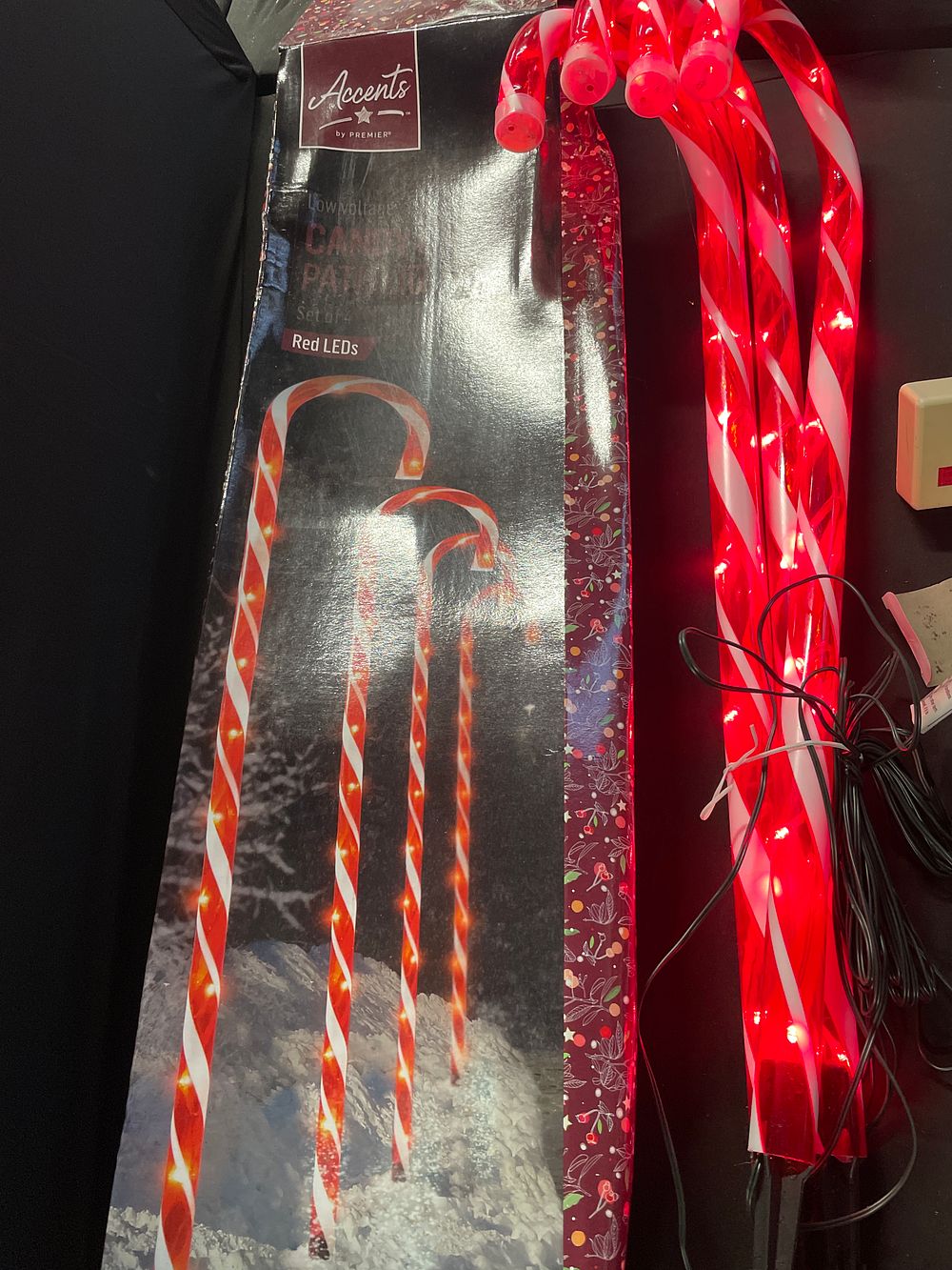 Lot 237: 4 candy cane path lights
