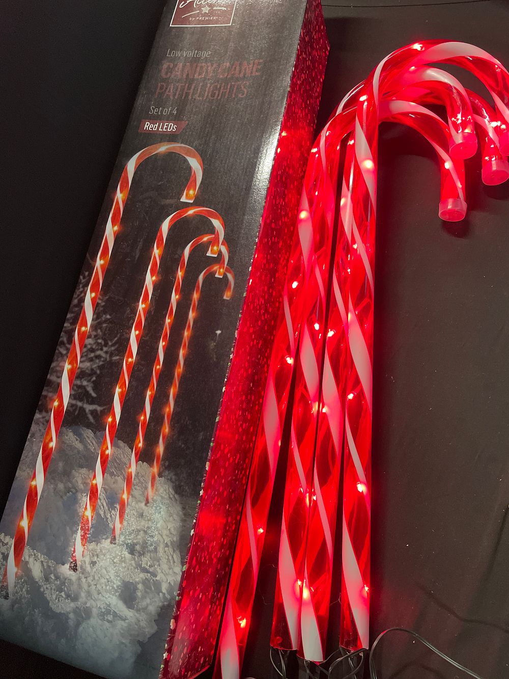 Lot 239: 4 Candy cane path lights