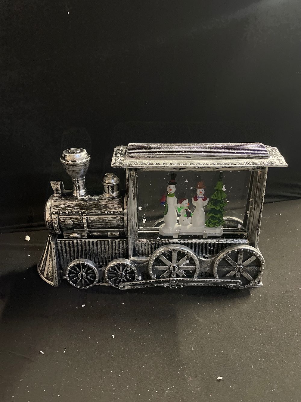 Lot 282: Christmas train spinner not working