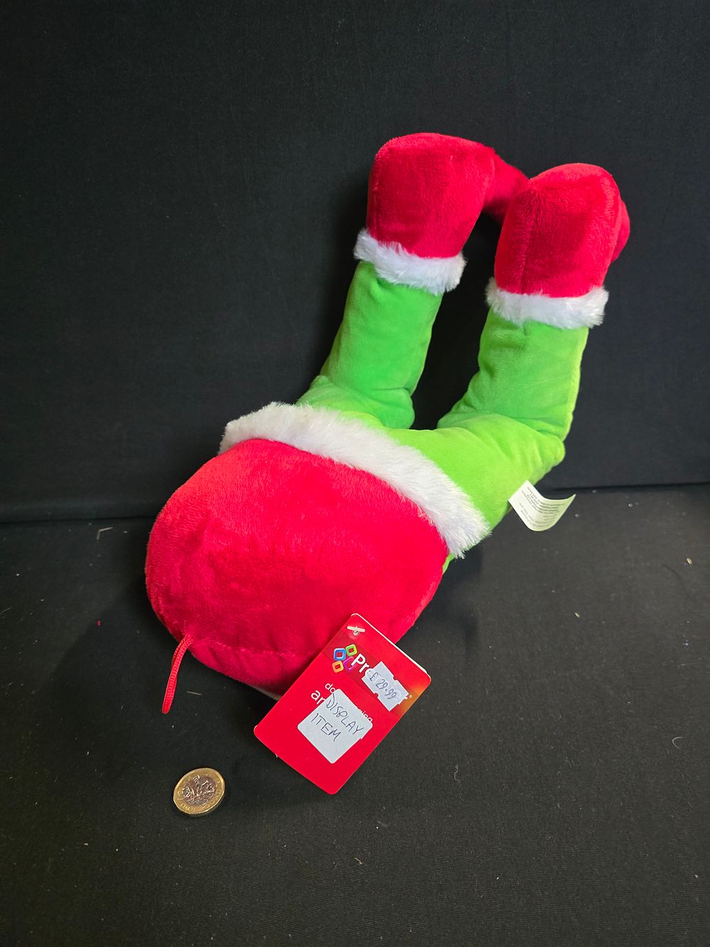 Lot 358: Bottoms up the grinch
