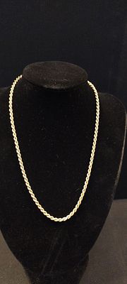 9ct gold twist rope chain measures approx 18 in