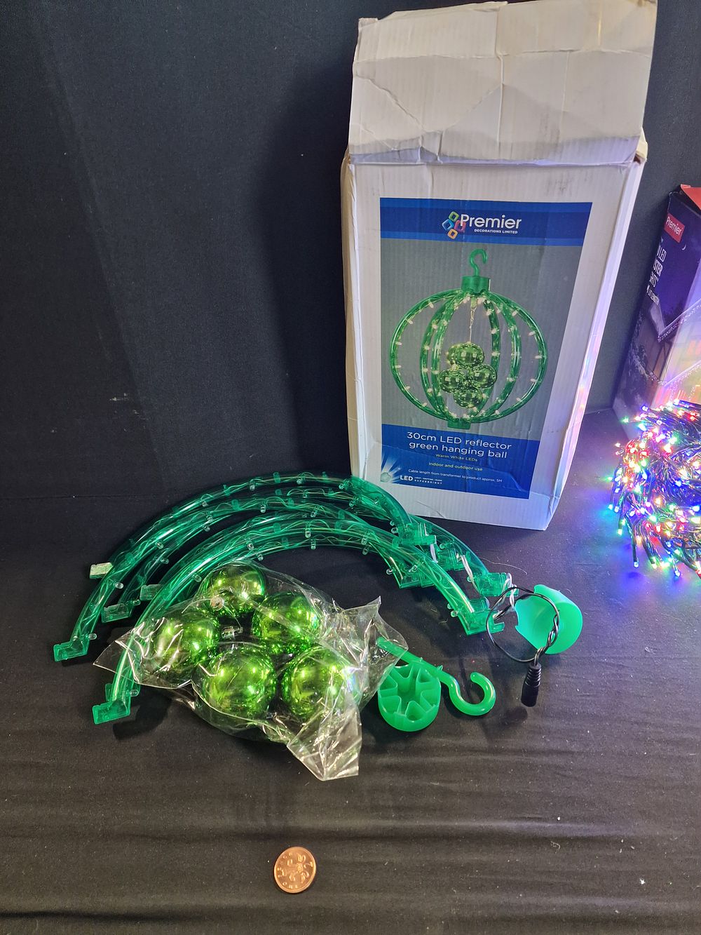 Lot 248: 30cm LED Reflector Green Hanging Ball No Adapter Plug