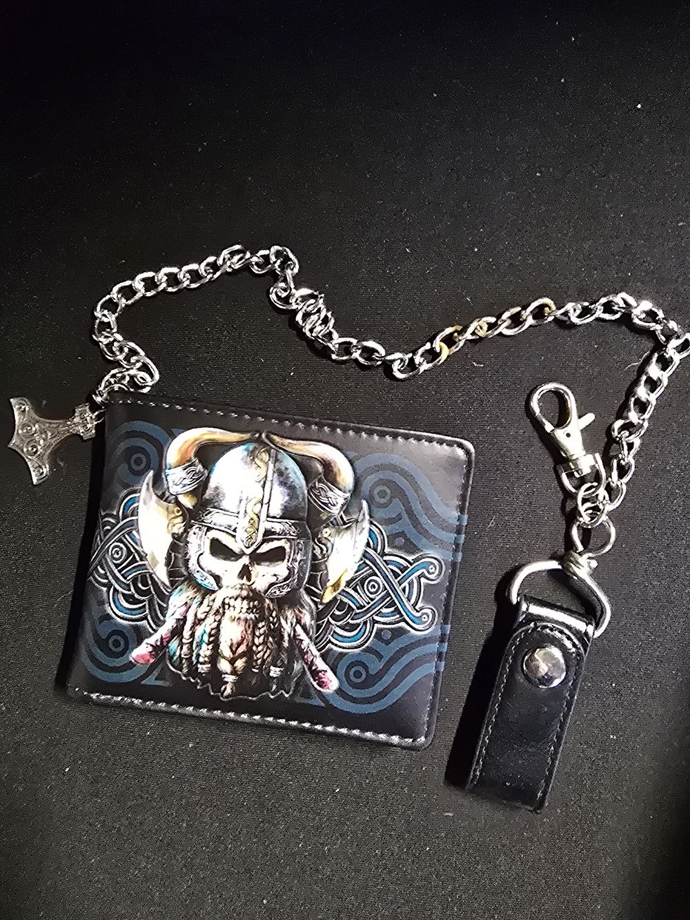Lot 349: Brand new nemesis now wallet on a chain