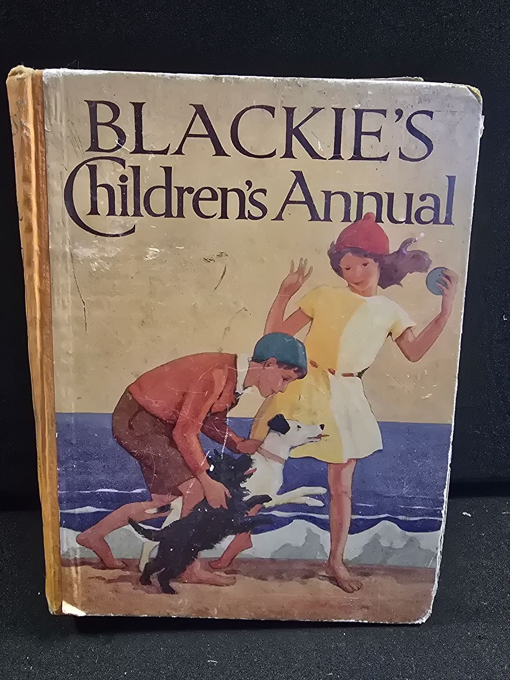 Lot 377: Blackies children's annual