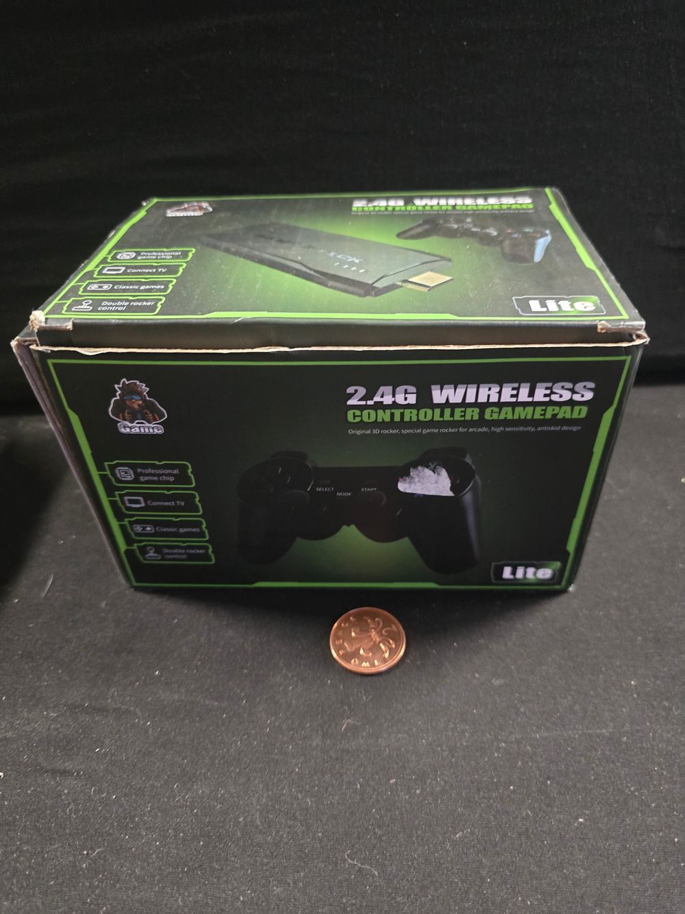Lot 392: 2.5g wireless controller game pad