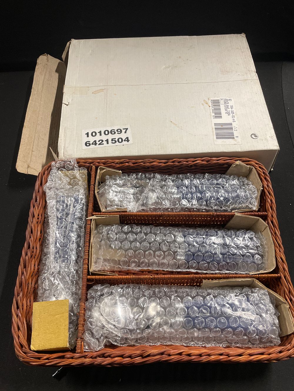 Lot 408: Brand new cutlery set (unopened)