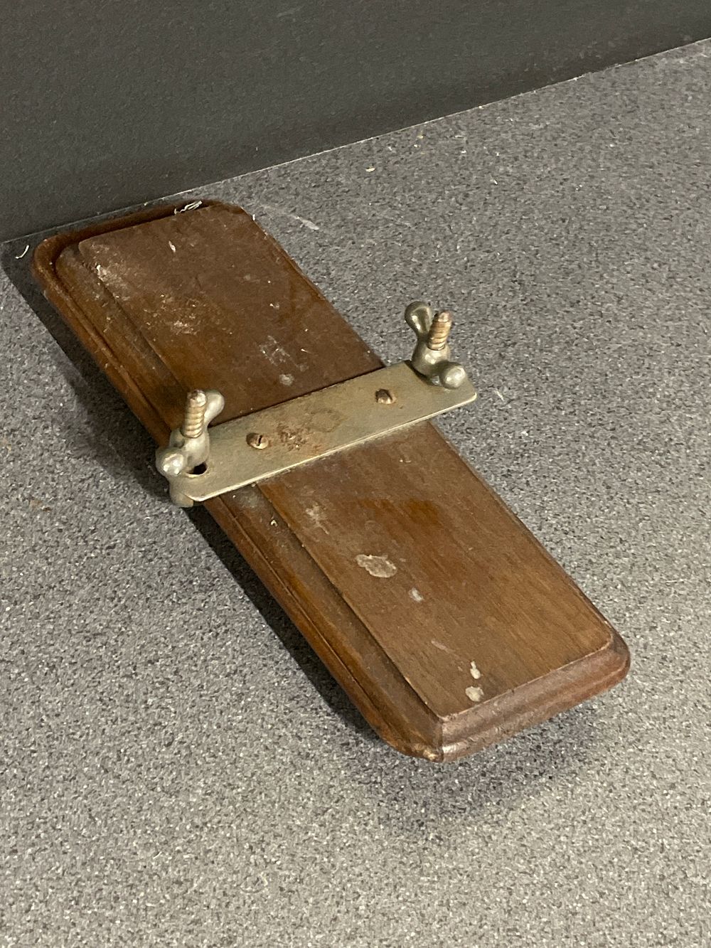 Lot 207: Vintage tie press