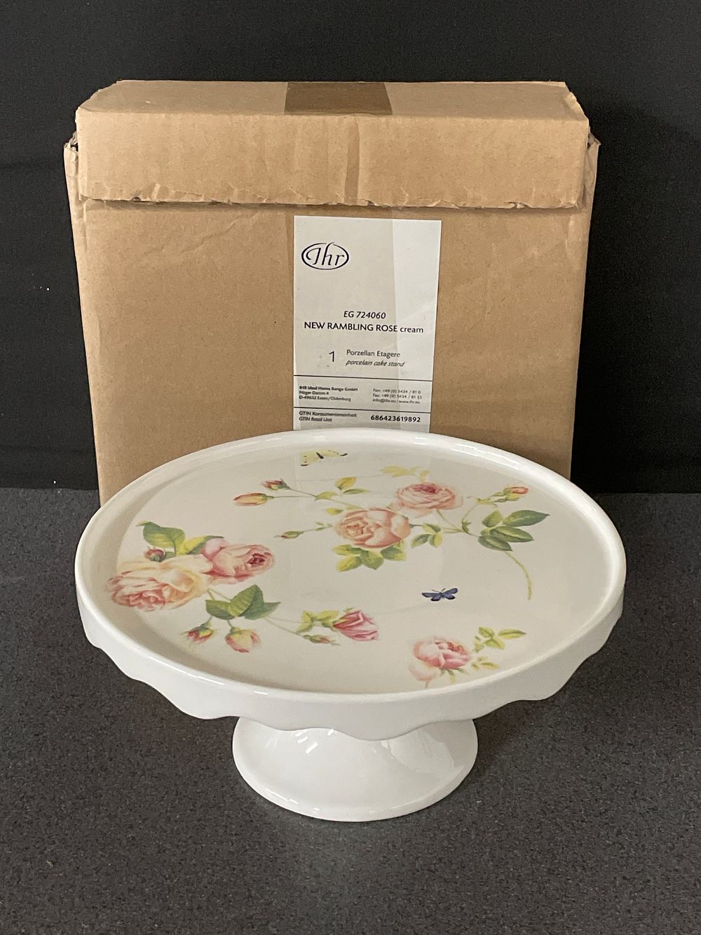 Lot 229: THR New Rambling Rose cake Stand