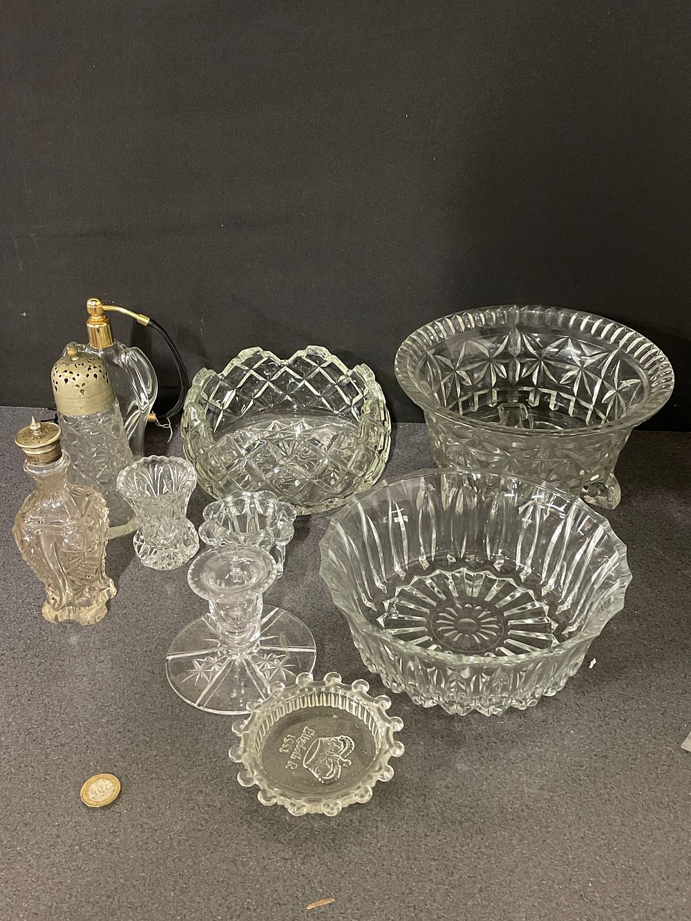 Lot 241: Selection of vintage glassware