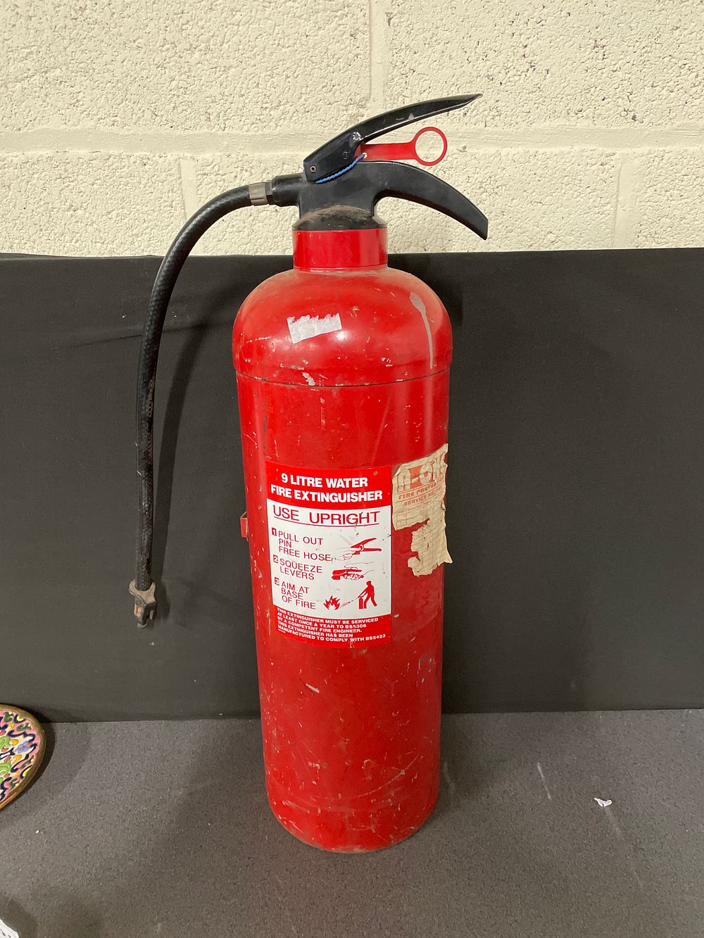 Lot 245: Fire extinguisher 9ltr water
