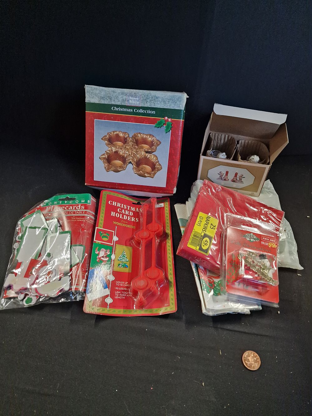 Lot 253: Christmas Items