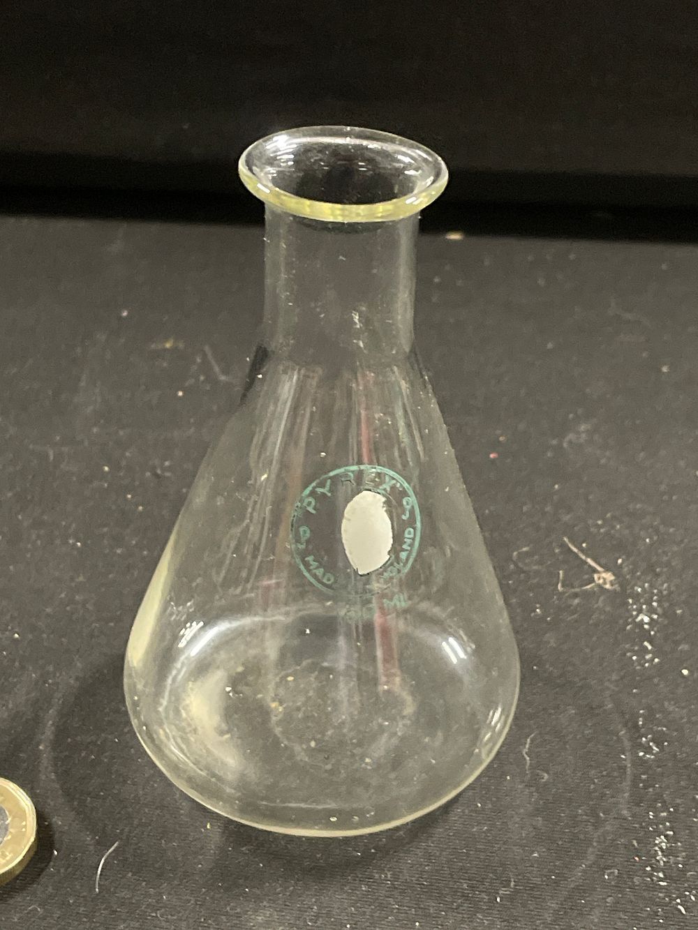 Lot 254: Science lab pyrex conical flask
