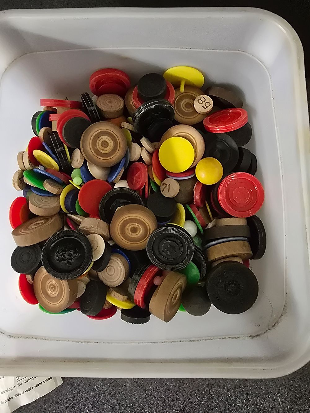 Lot 323: A collection of vintage drafts, tiddley winks etc