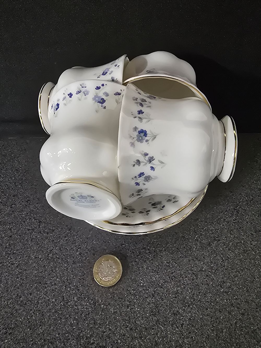 Lot 340: 8 piece royal Albert tea set