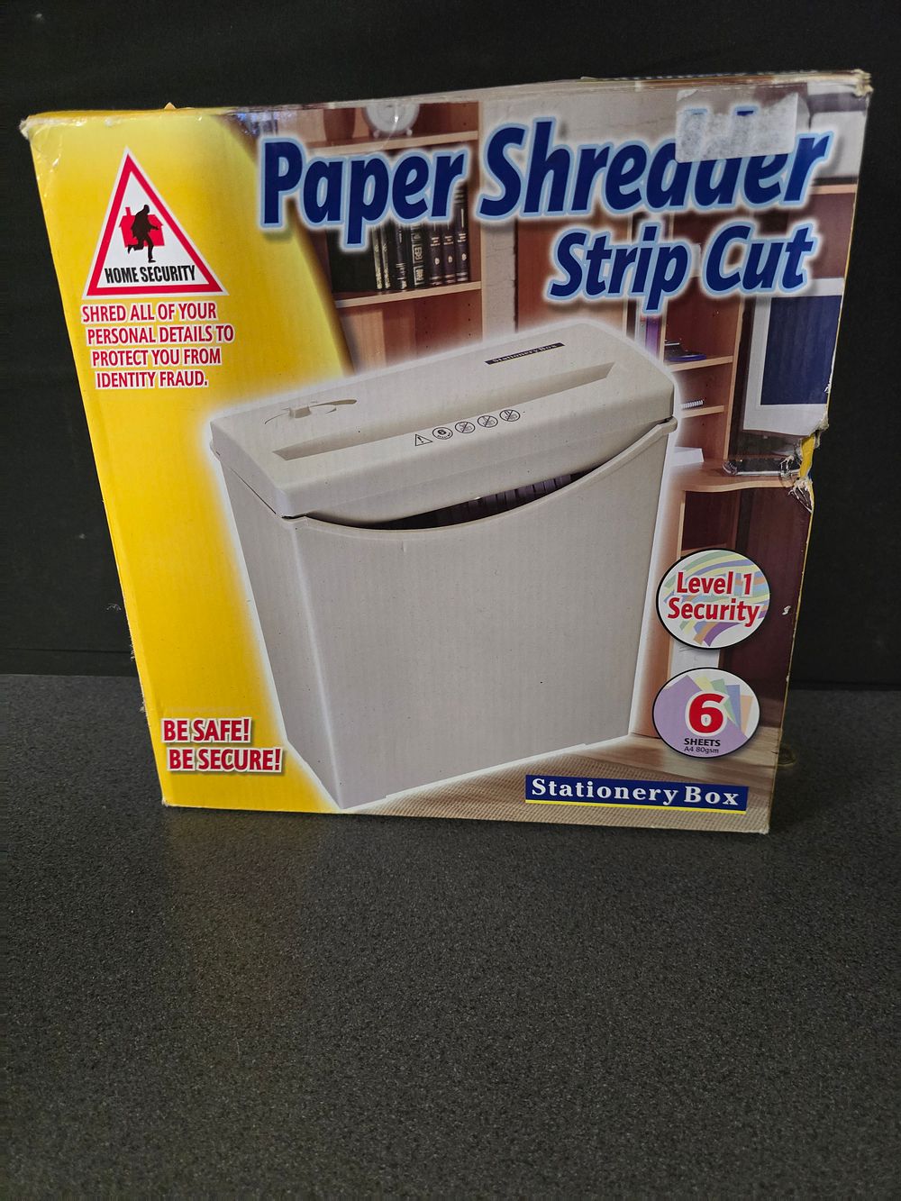 Lot 396: Paper shredder