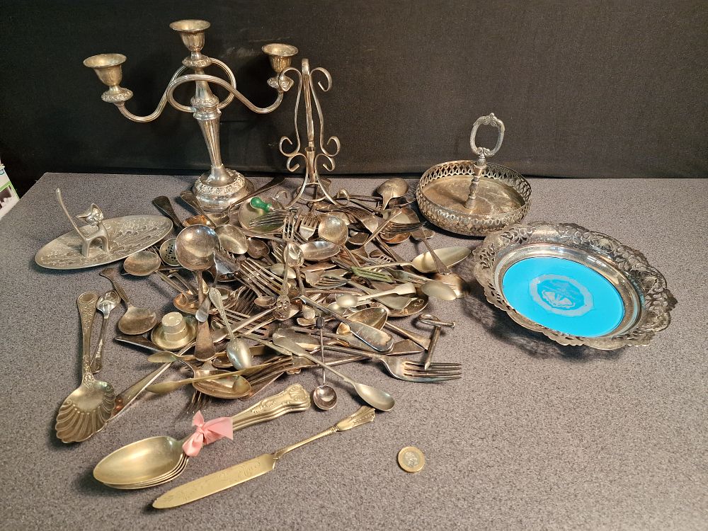 Lot 172: Large Selection of Cutlery including Silver Plate