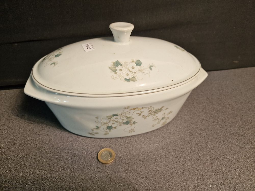 Lot 254: Porcelain Casserole Pot with Lid