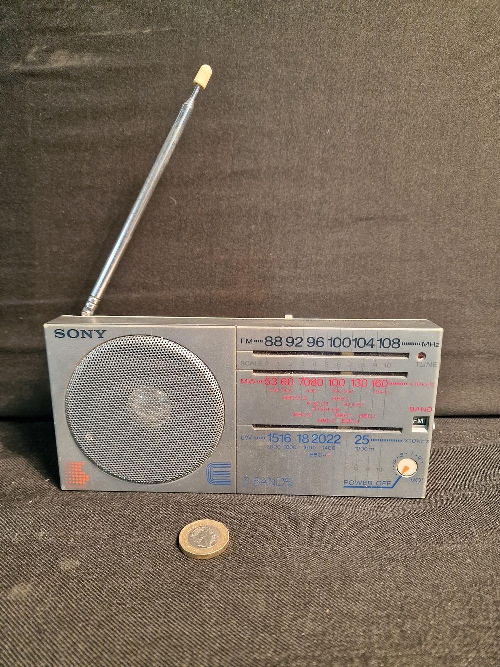 Lot 159: Vintage Sony FM/MW/LW 3 Band Compact Portable Radio Working
