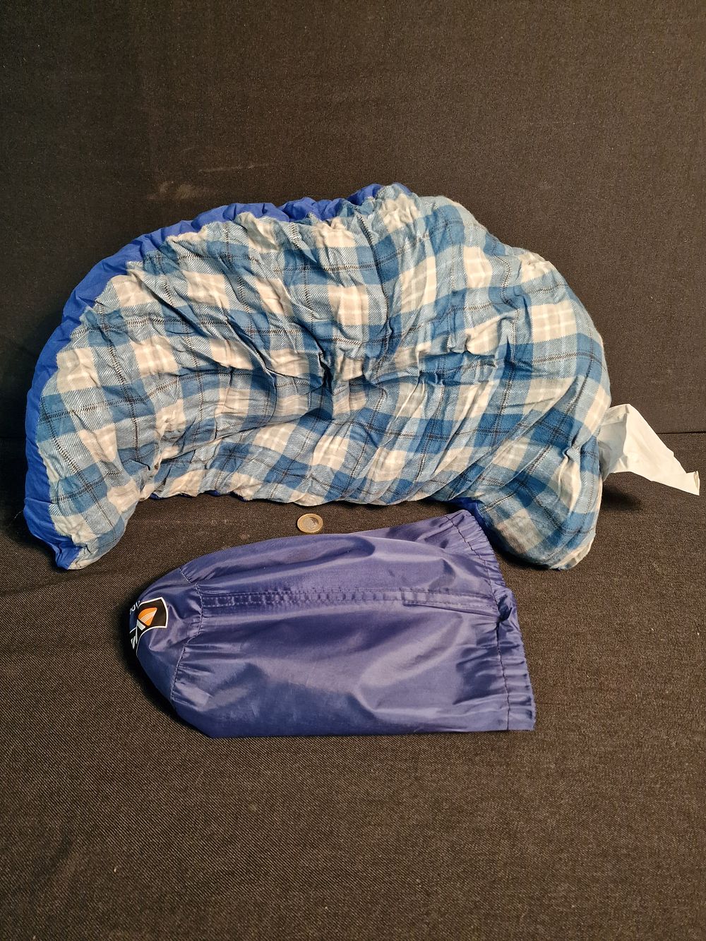 Lot 160: Vango Packaway Half Moon Pillow