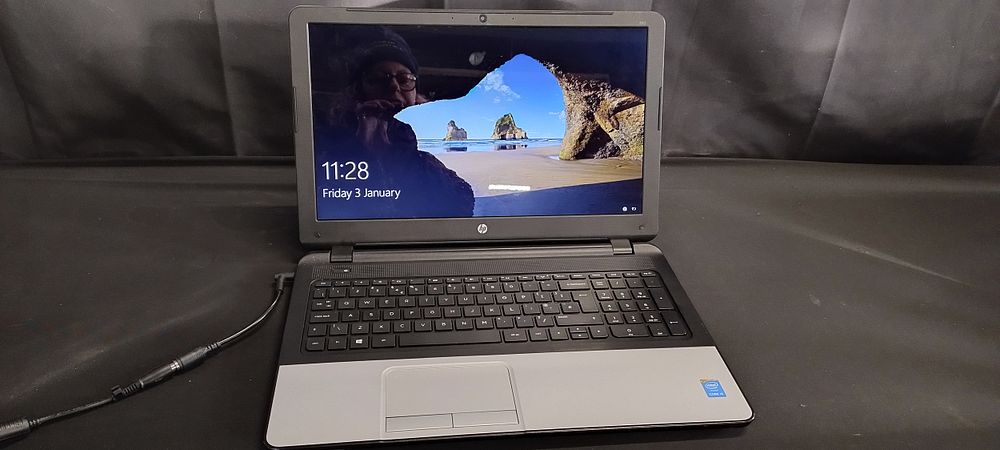 Lot 168: HP350 H2 Laptop with charging cable