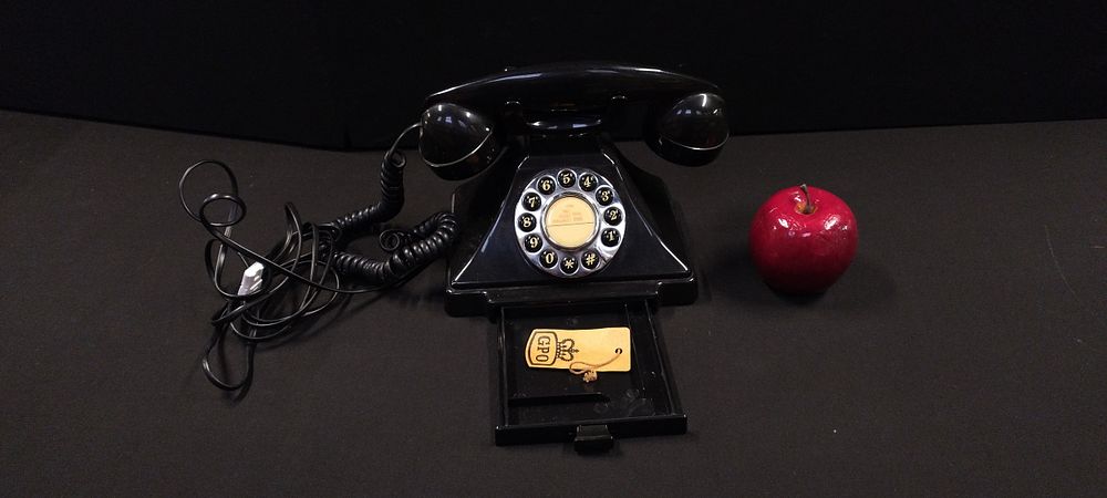 Lot 215: Black Vintage style telephone with push button dial
