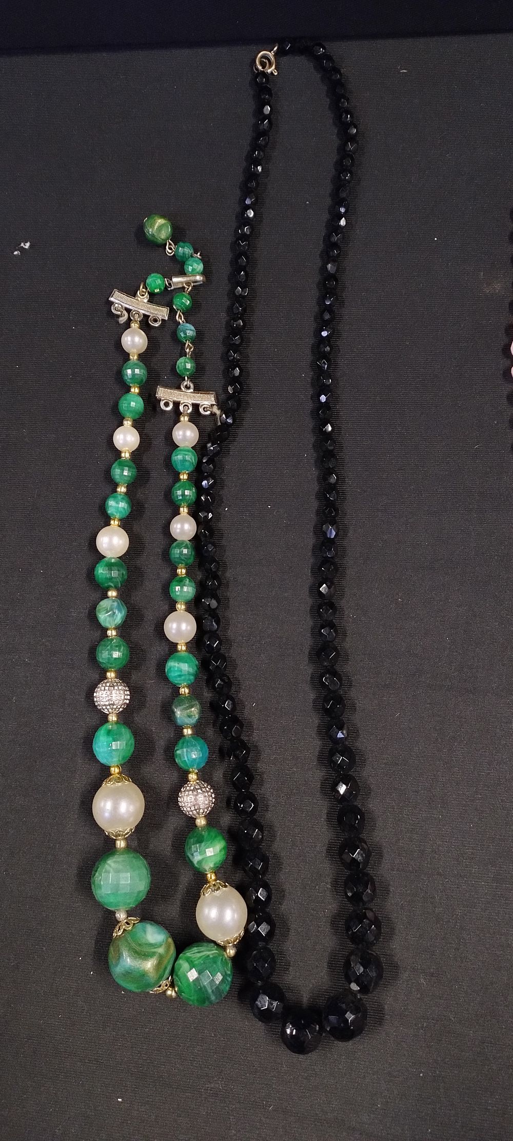 Lot 220: Selection of 7 vintage beaded necklaces