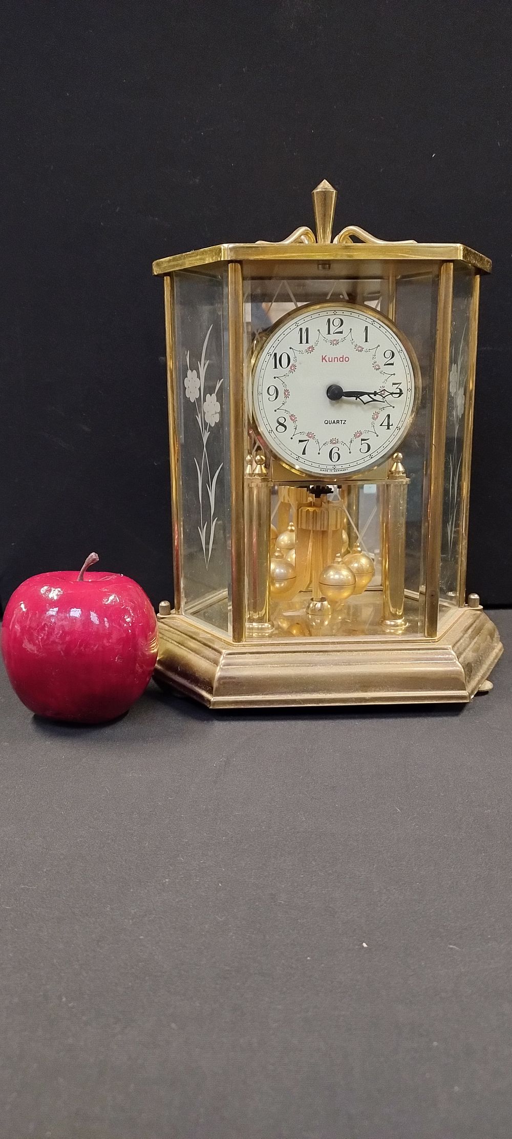 Lot 266: Kundo quartz battery operated Anniversary mantle carriage clock