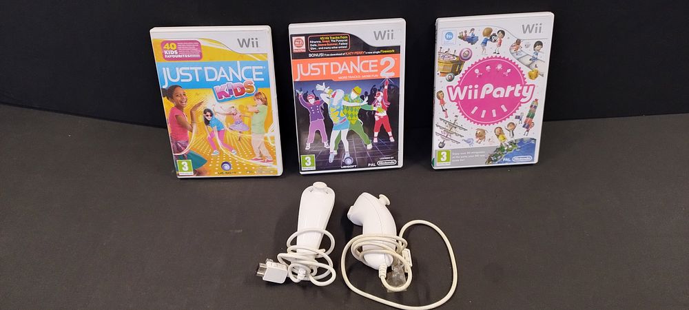 Lot 289: Three Wii games, Just Dance Kids, Just Dance...