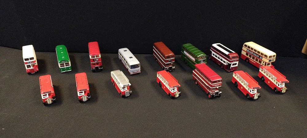 Lot 296: Collection of 15 vintage diecast buses lledo, Corgi,