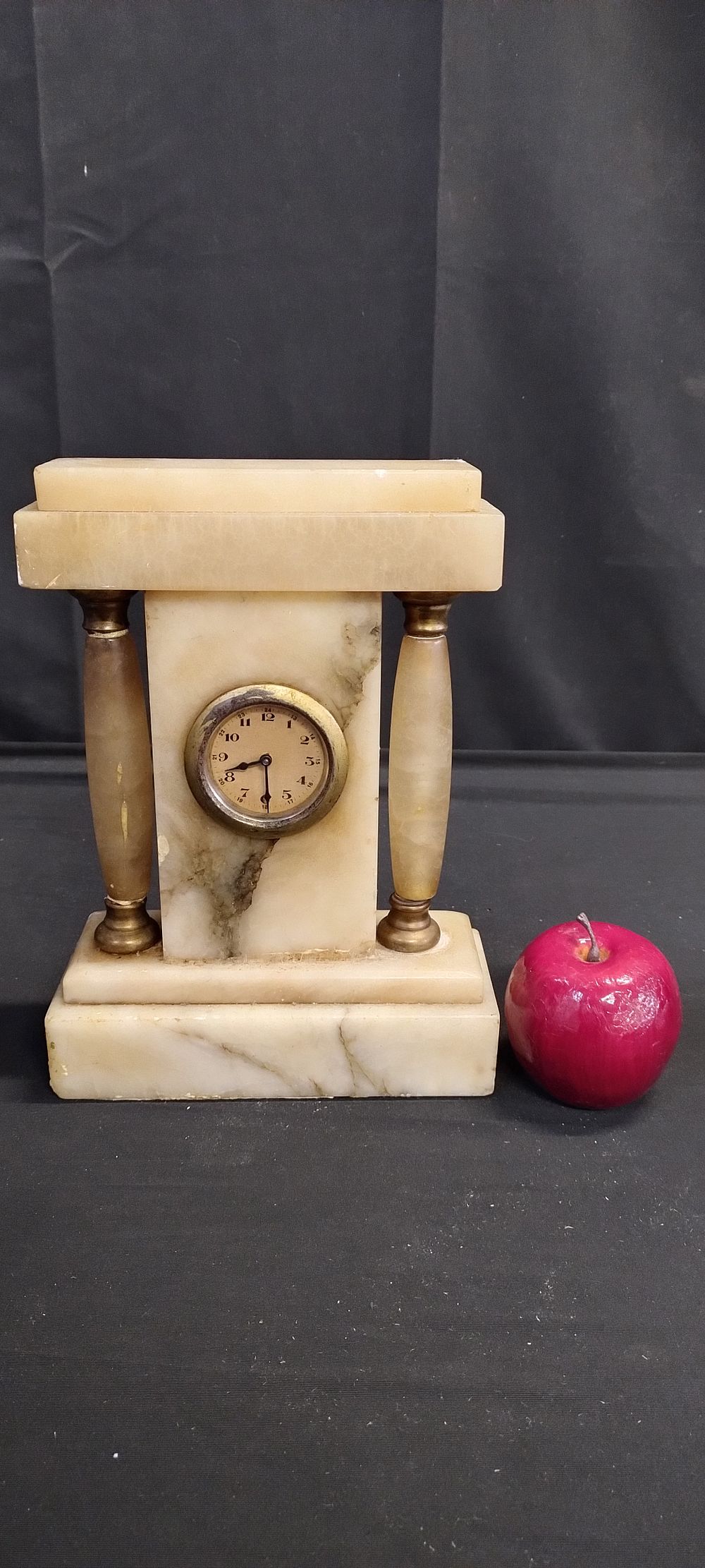 Lot 367: Alabaster Wind up Mantle clock. Measures approx H...