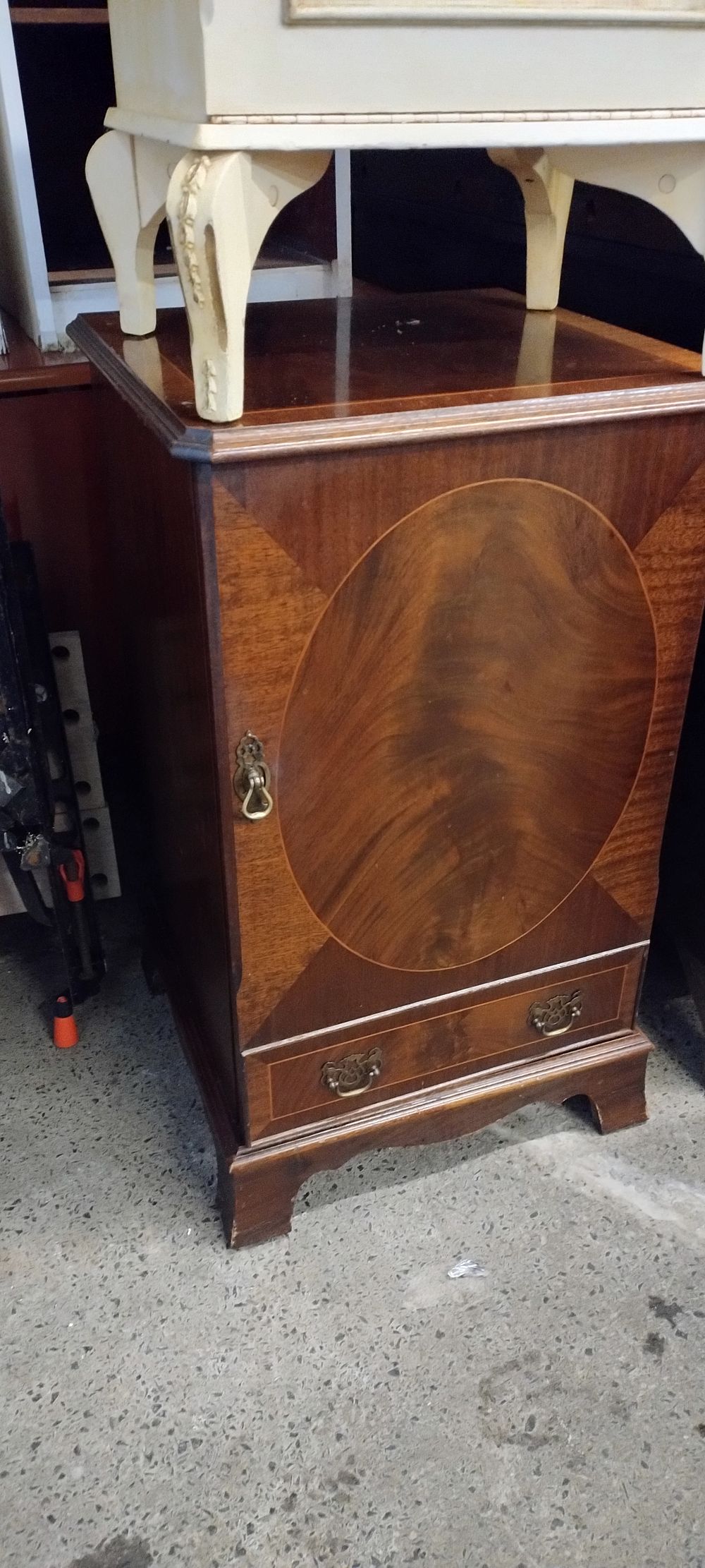 Lot 423: Wooden stereo cabinet with top opening lid
