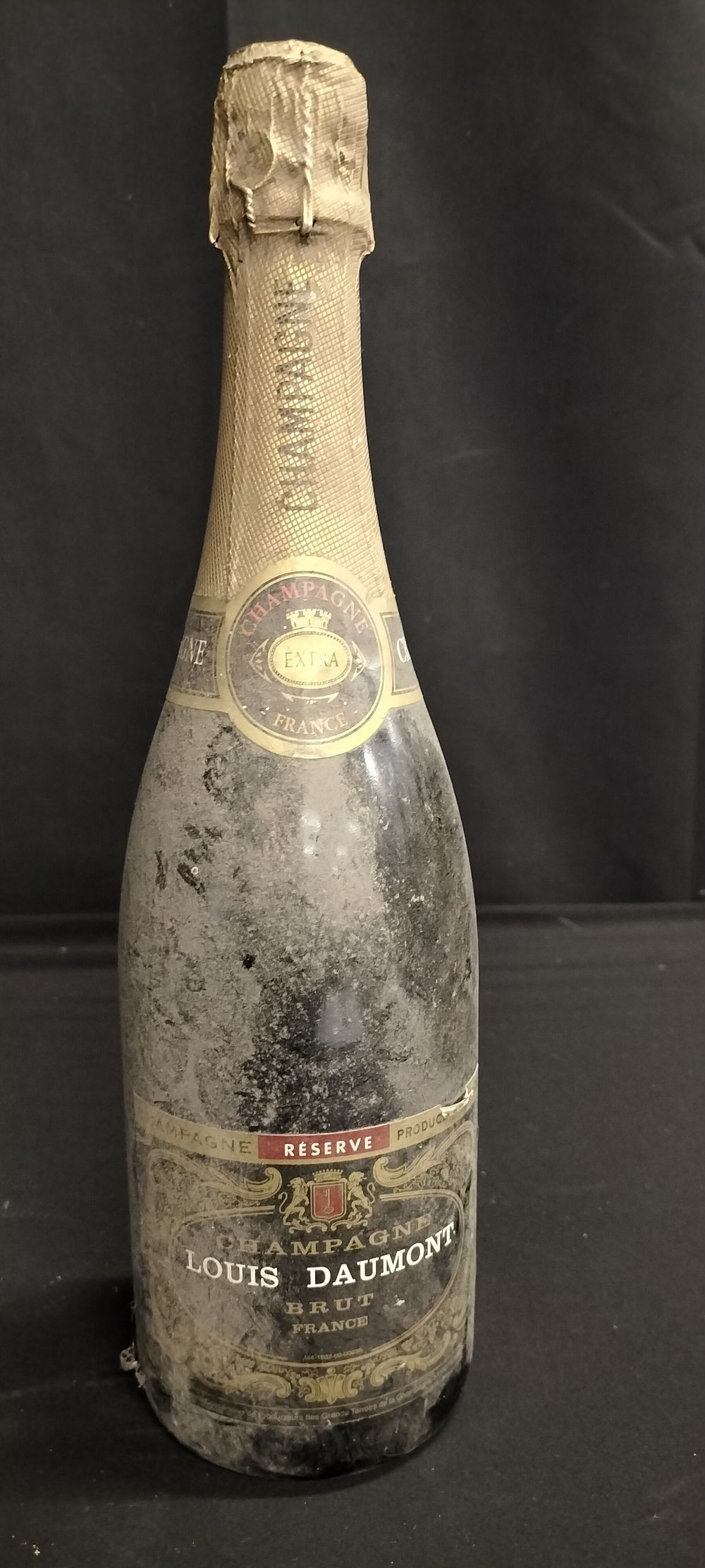 Lot 166: 750ml Bottle of Louis Daumont Reserve Brut Champagne