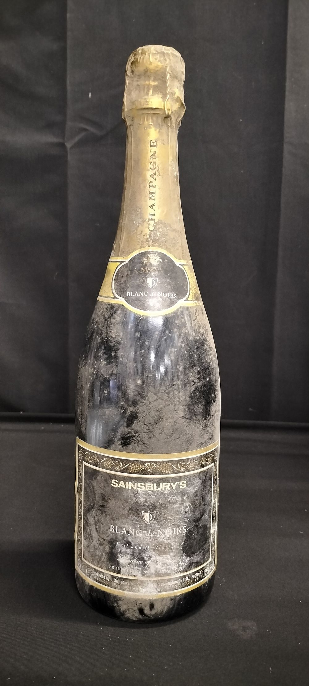 Lot 195: 75 cl Bottle of Sainsbury's Blanc De Noirs...