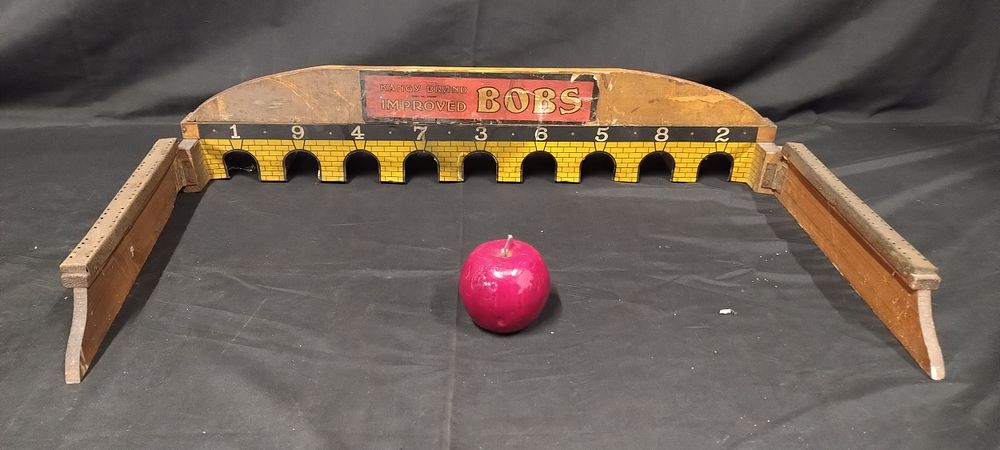 Lot 263: Vintage Wooden table top game BOBS