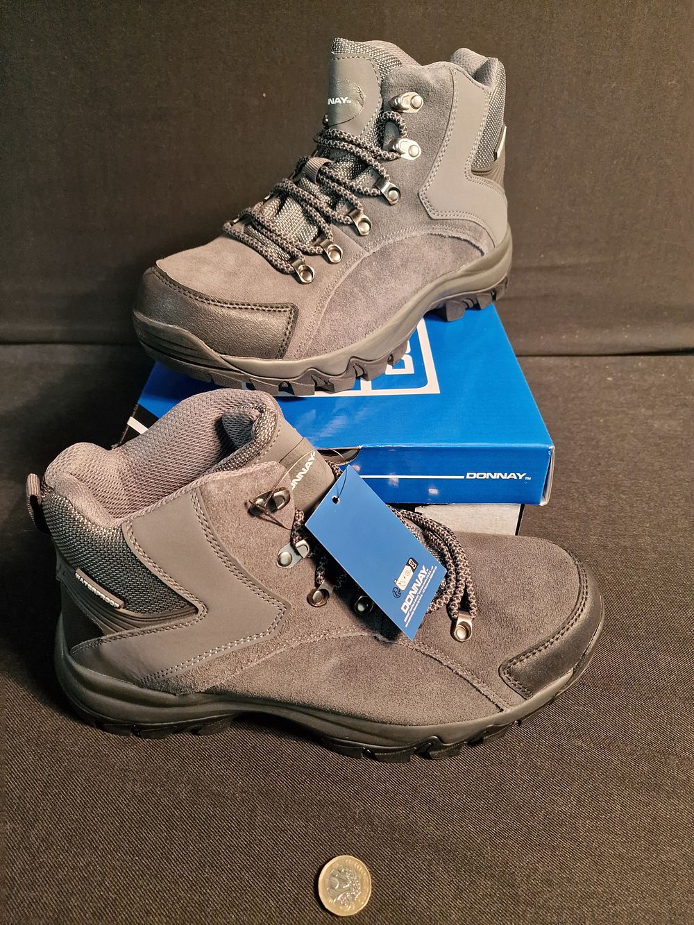 Lot 171: Brand New Donnay Suede Waterproof Walking Boots Uk 8 Dark Grey/Black RRP £79.99