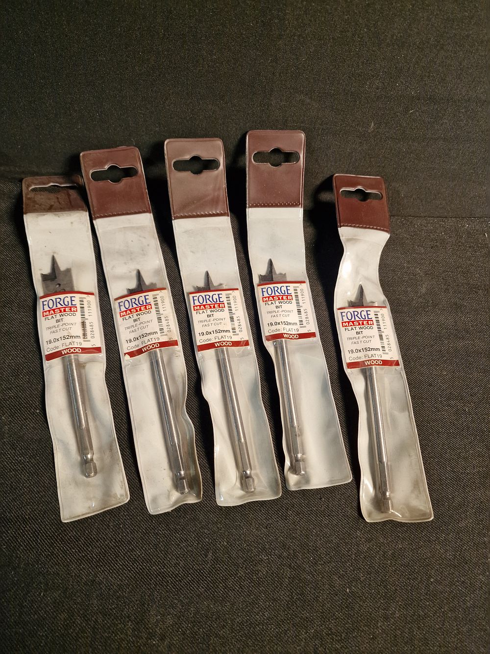 Lot 187: x5 Forge Master 19x152mm Flat Wood Bit Brand New